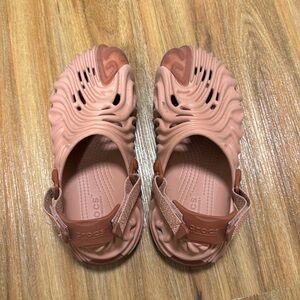 Salehe Bembury x Crocs